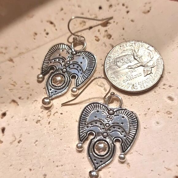 New FP Vintage-Inspired Sliver Medalion Earrings - Picture 4 of 6